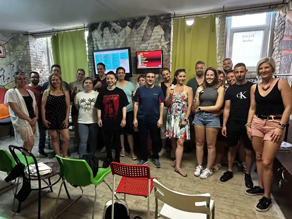 Kóti Szandival bővült a csapatunk és Új köntösbe öltöztettük a termünket 1