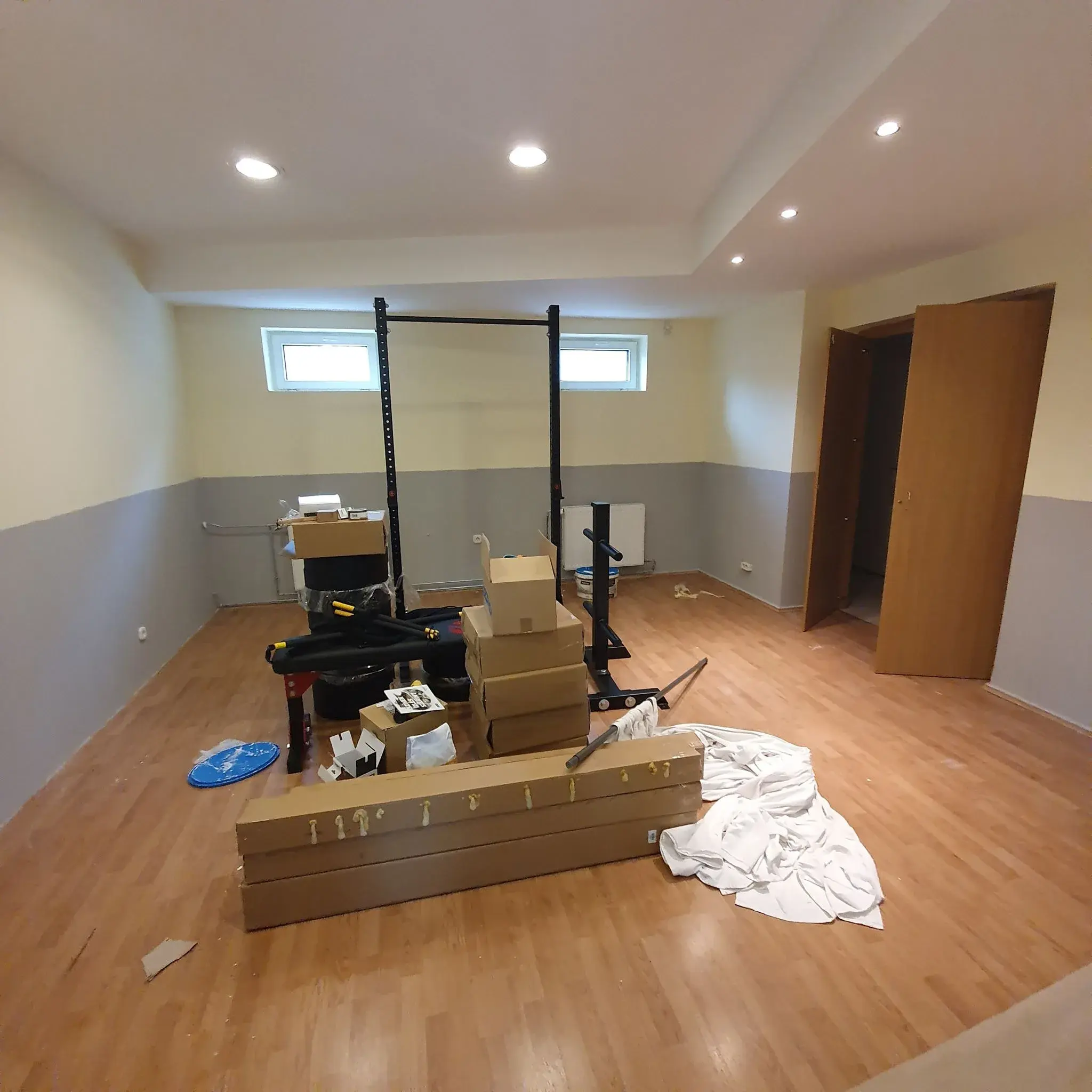 Felújítás: az üres térből edzőterem lesz 4